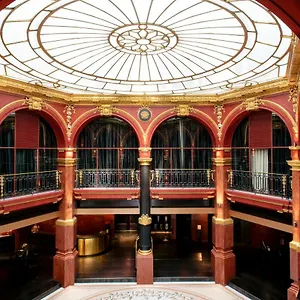 Banke Opera, Autograph Collection Hotell Paris